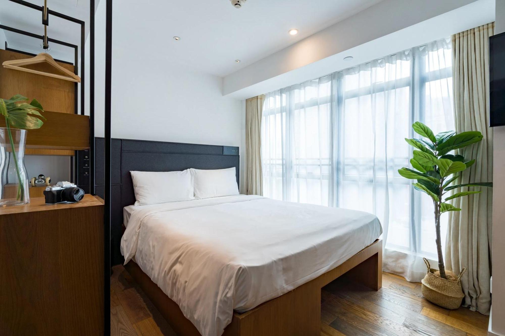 Habyt Austin Avenue Hong Kong Exterior photo