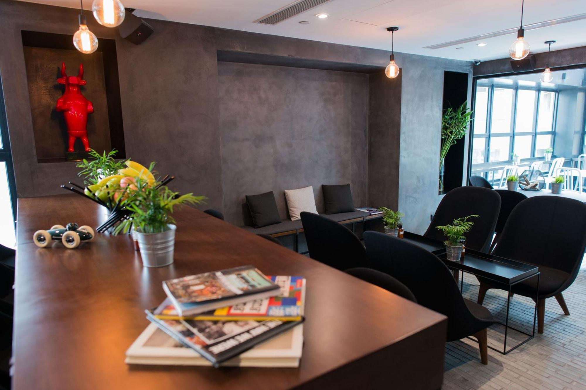 Habyt Austin Avenue Hong Kong Exterior photo